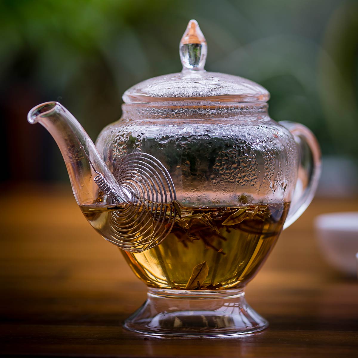 glass teapot of Recovery Tea steeping